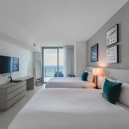 Beachside Condo With A Mesmerizing Ocean View Hollywood Exterior photo