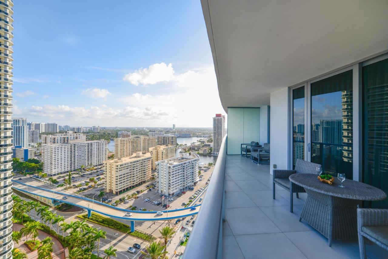 Beachside With A Mesmerizing Ocean View Appartement